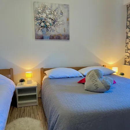 Marta Apartment *