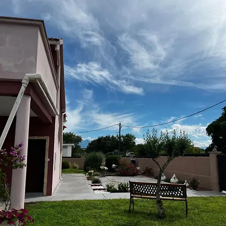 Marta アパート ザダル