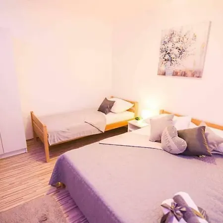 アパート Marta ザダル